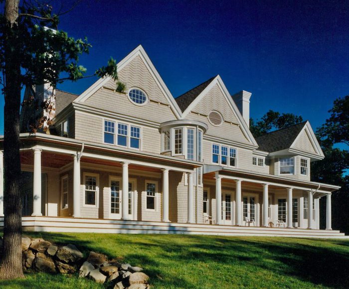 Singing Oaks Residence